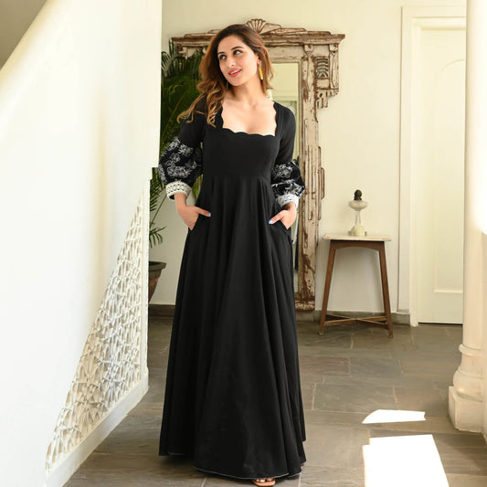 BLACK IRISH EMBROIDERED COTTON DRESS