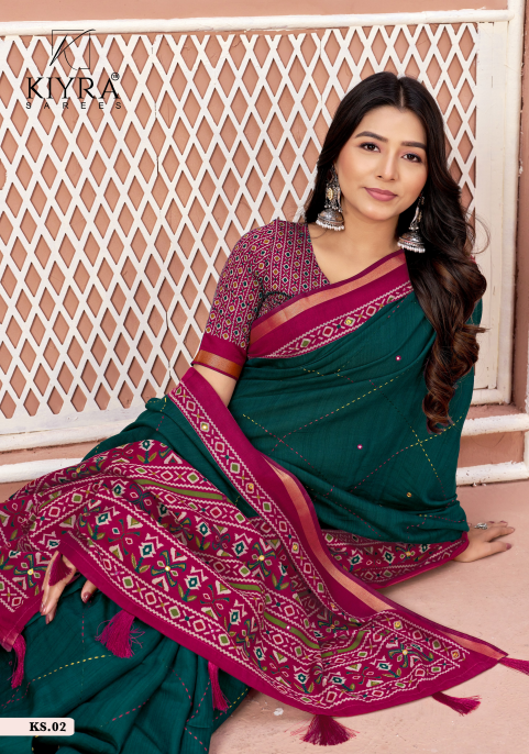 Bottle Green Traditional Woven Border Saree